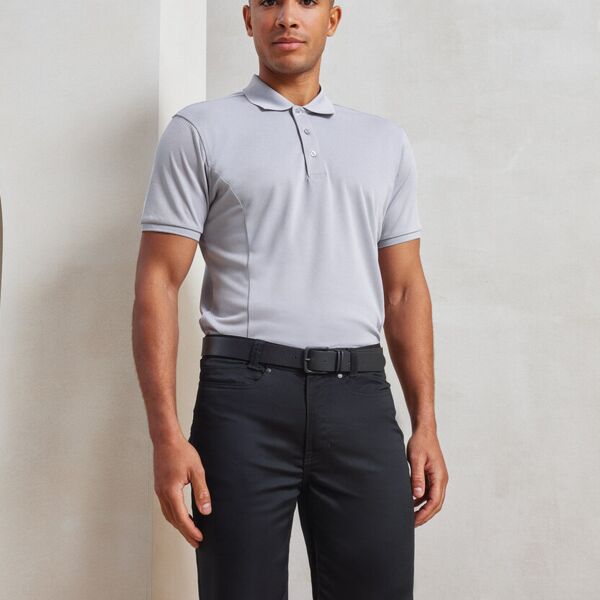 Performance chino shorts Thumbnail